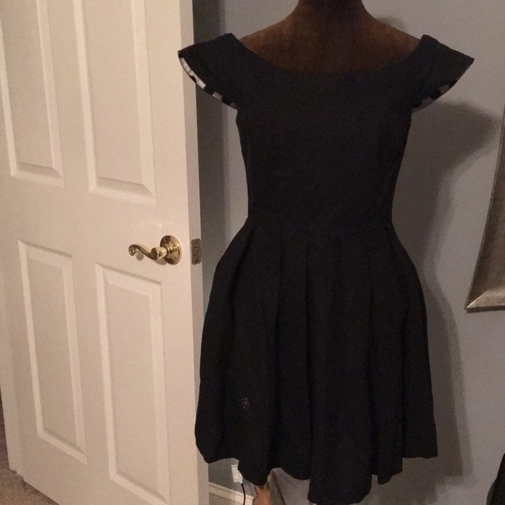 Mink Pink adorable blk dress